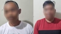 Dua pria, masing-masing berinisial MAB (50) dan IL (44) yang ditangkap Satreskrim Polres Sambas atas dugaan judi online